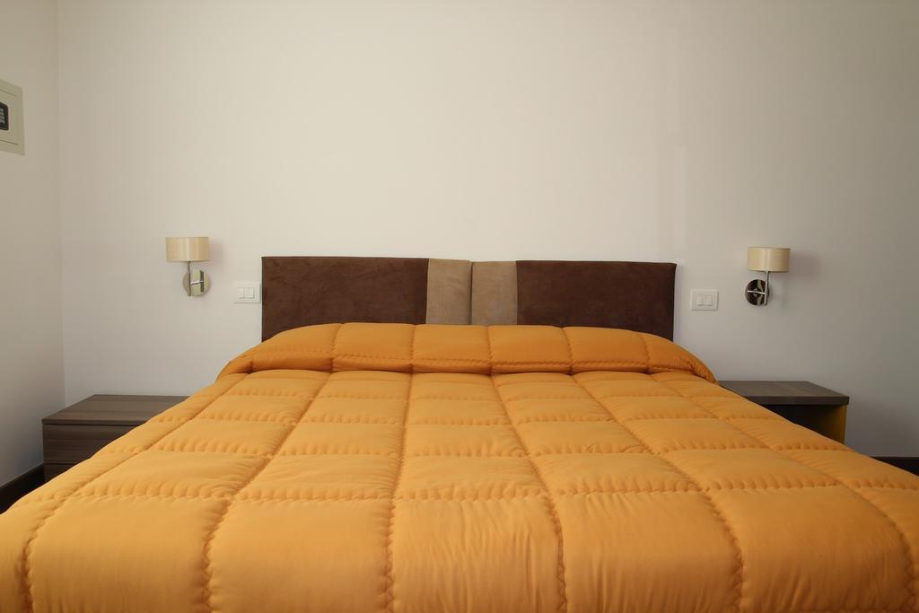 Suite Rosso & Nero Lecce Exterior foto